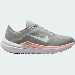 Nike Air Winflo 10 Women’s Running Shoes Mica Green Light Silver Size 6.5 New